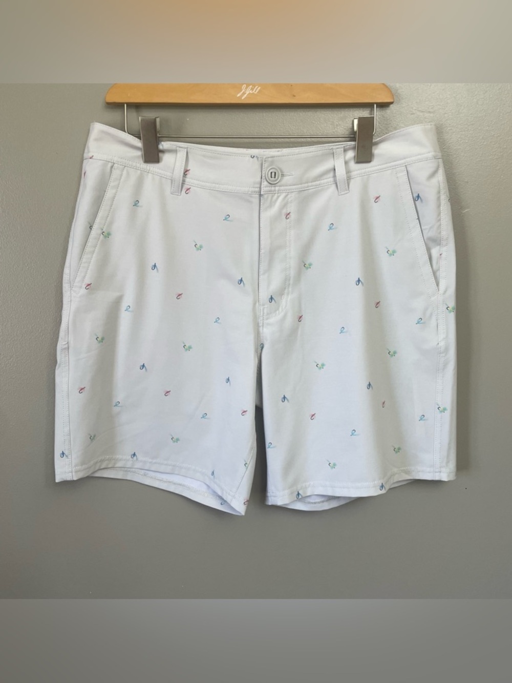 Huk Performance Cargo Shorts Mens 34 All Over Print fishing lures